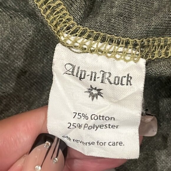 ALP N ROCK :: TOP - Picture 9 of 15